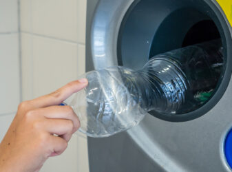 Quebec Expands Deposit System to All Plastic Beverage Containers